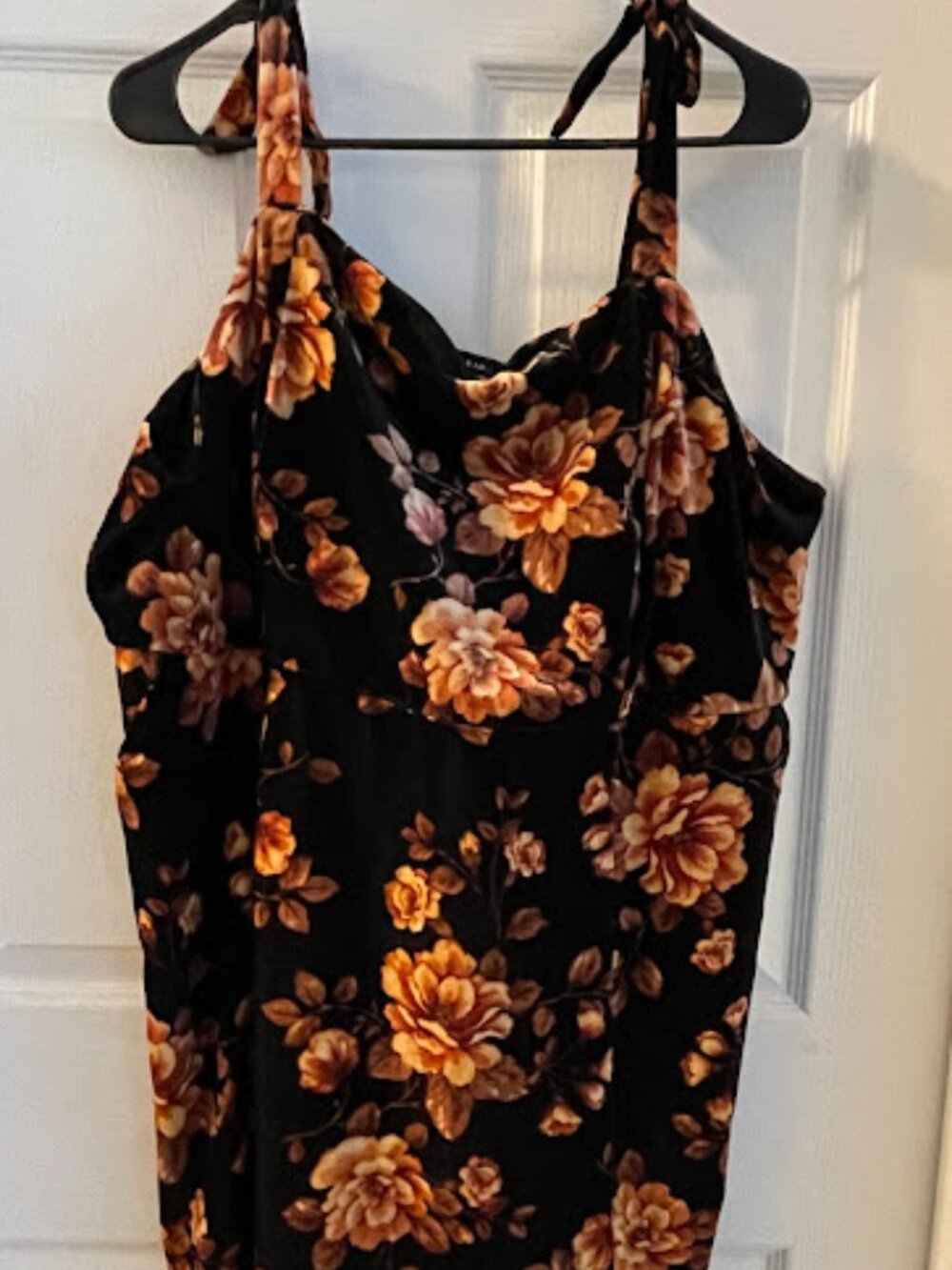 Torrid sz 2  Floral on Black Velvet Pinnafore Dress